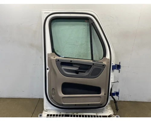 FREIGHTLINER Cascadia 113 Door Assembly, Front