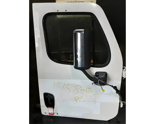 FREIGHTLINER Cascadia 113 Door Assembly, Front