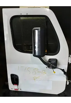 FREIGHTLINER Cascadia 113 Door Assembly, Front