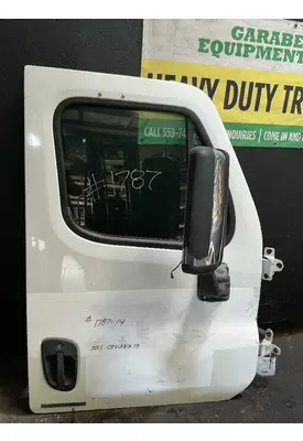 FREIGHTLINER Cascadia 113 Door Assembly, Front