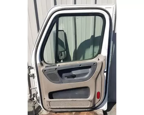 FREIGHTLINER Cascadia 113 Door Assembly, Front