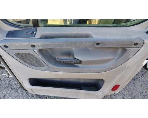 FREIGHTLINER Cascadia 113 Door Assembly, Front