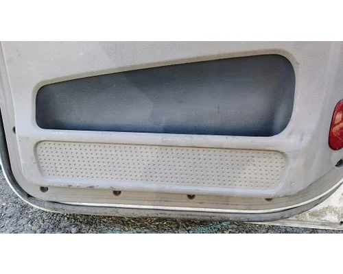 FREIGHTLINER Cascadia 113 Door Assembly, Front