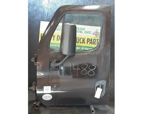 FREIGHTLINER Cascadia 113 Door Assembly, Front