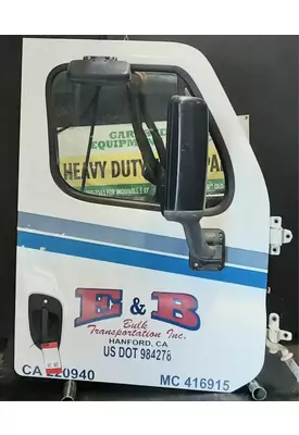 FREIGHTLINER Cascadia 113 Door Assembly, Front