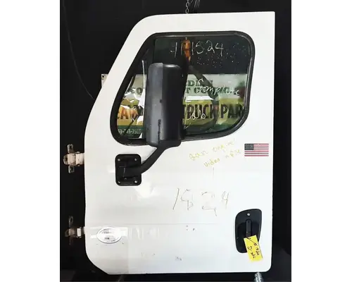 FREIGHTLINER Cascadia 113 Door Assembly, Front