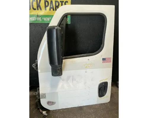 FREIGHTLINER Cascadia 113 Door Assembly, Front