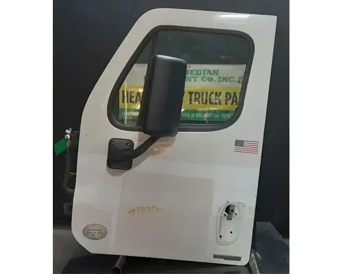 FREIGHTLINER Cascadia 113 Door Assembly, Front