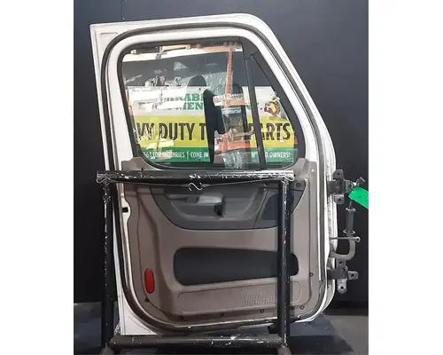 FREIGHTLINER Cascadia 113 Door Assembly, Front