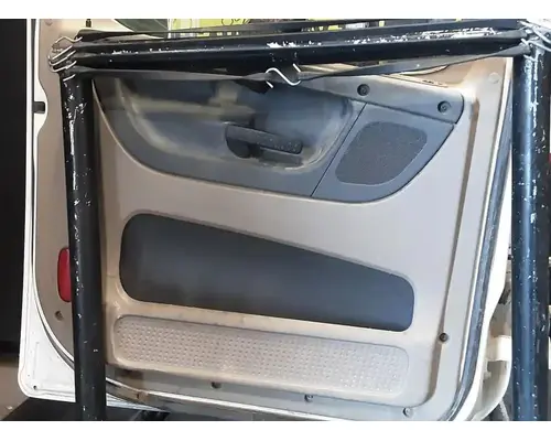 FREIGHTLINER Cascadia 113 Door Assembly, Front