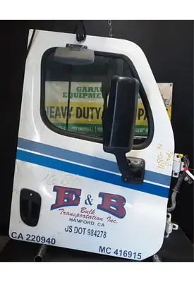 FREIGHTLINER Cascadia 113 Door Assembly, Front