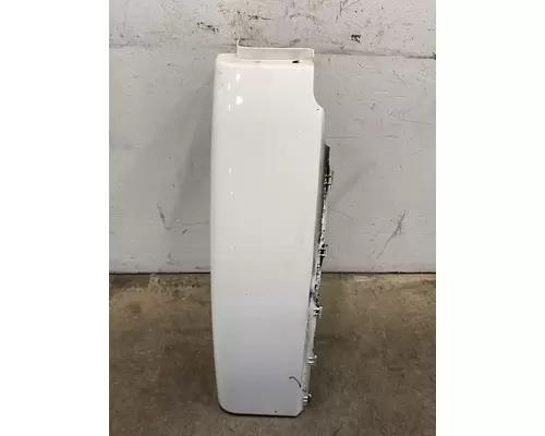 FREIGHTLINER Cascadia 113 Fender Extension