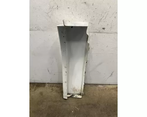 FREIGHTLINER Cascadia 113 Fender Extension