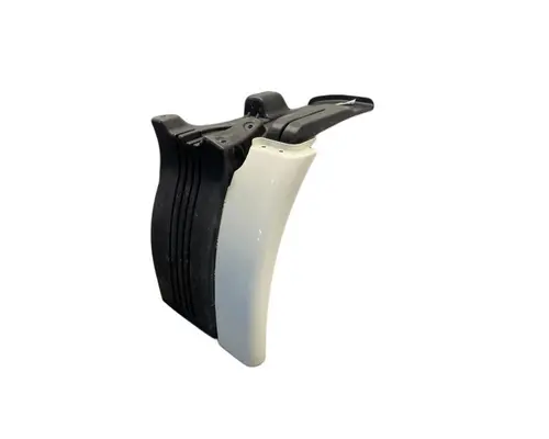 FREIGHTLINER Cascadia 113 Fender Extension