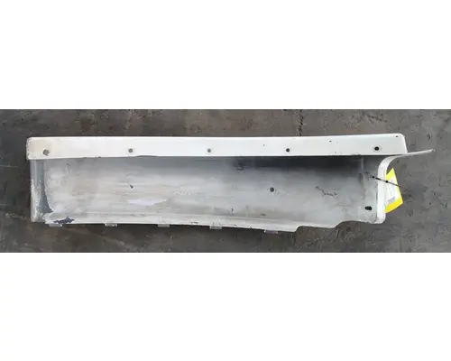 FREIGHTLINER Cascadia 113 Fender Extension