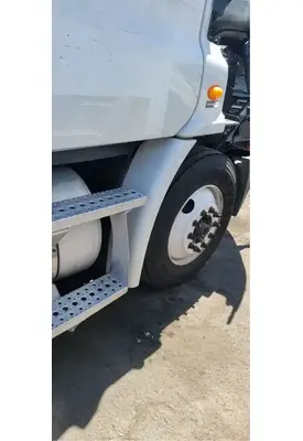 FREIGHTLINER Cascadia 113 Fender Extension