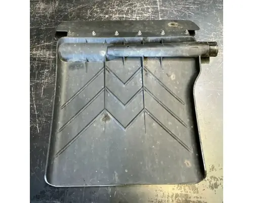 FREIGHTLINER Cascadia 113 Fender