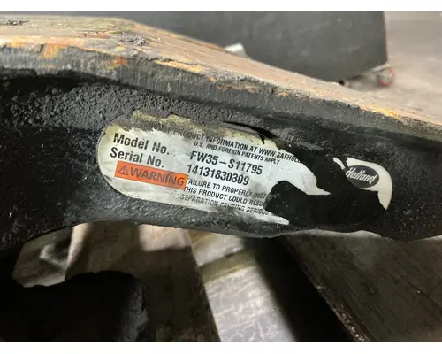 FREIGHTLINER Cascadia 113 Fifth Wheel