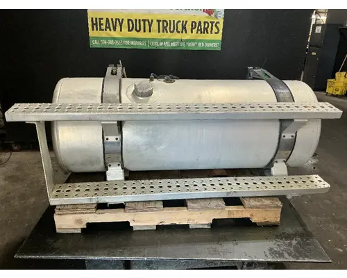 FREIGHTLINER Cascadia 113 Fuel Tank