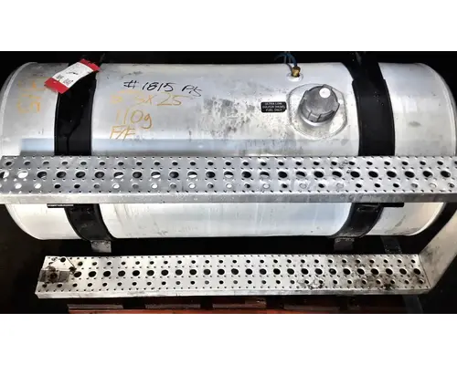 FREIGHTLINER Cascadia 113 Fuel Tank