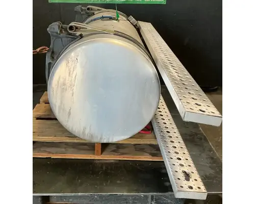 FREIGHTLINER Cascadia 113 Fuel Tank