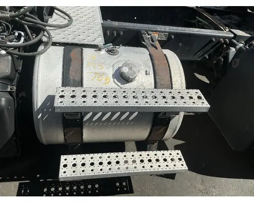 FREIGHTLINER Cascadia 113 Fuel Tank