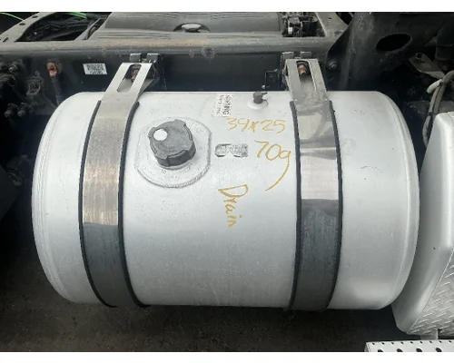 FREIGHTLINER Cascadia 113 Fuel Tank