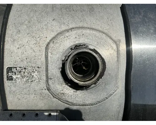FREIGHTLINER Cascadia 113 Fuel Tank