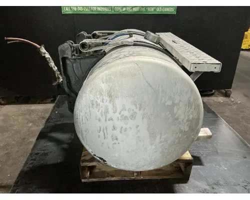 FREIGHTLINER Cascadia 113 Fuel Tank
