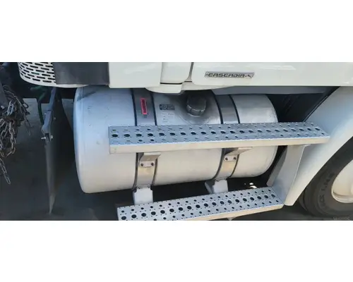 FREIGHTLINER Cascadia 113 Fuel Tank