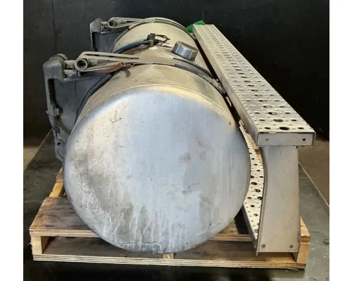 FREIGHTLINER Cascadia 113 Fuel Tank
