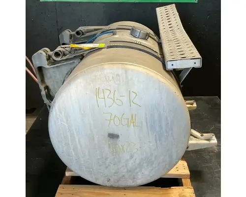 FREIGHTLINER Cascadia 113 Fuel Tank