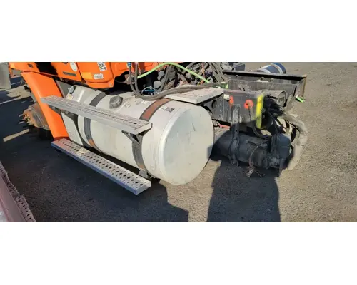 FREIGHTLINER Cascadia 113 Fuel Tank