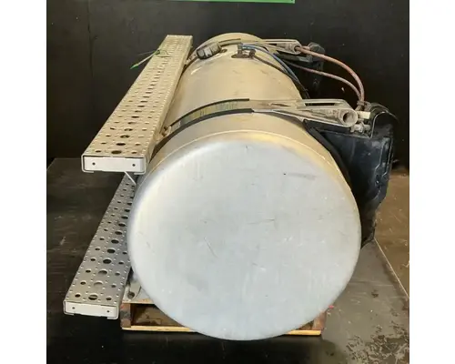 FREIGHTLINER Cascadia 113 Fuel Tank