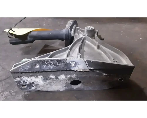 FREIGHTLINER Cascadia 113 Hood Support