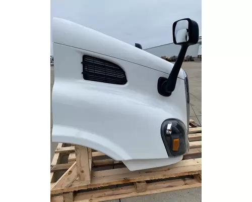 FREIGHTLINER Cascadia 113 Hood