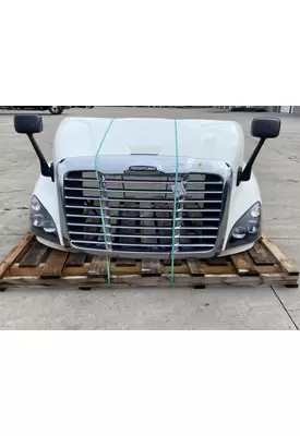 FREIGHTLINER Cascadia 113 Hood