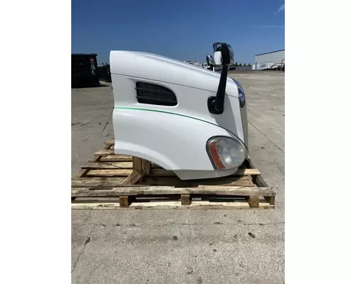 FREIGHTLINER Cascadia 113 Hood