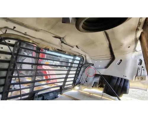 FREIGHTLINER Cascadia 113 Hood