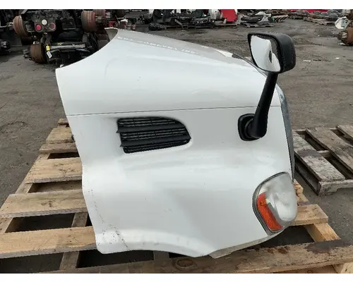 FREIGHTLINER Cascadia 113 Hood