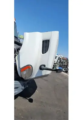 FREIGHTLINER Cascadia 113 Hood
