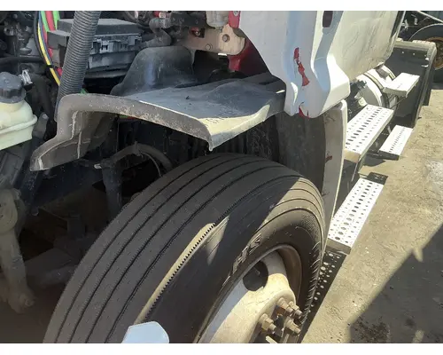 FREIGHTLINER Cascadia 113 Inner Fender