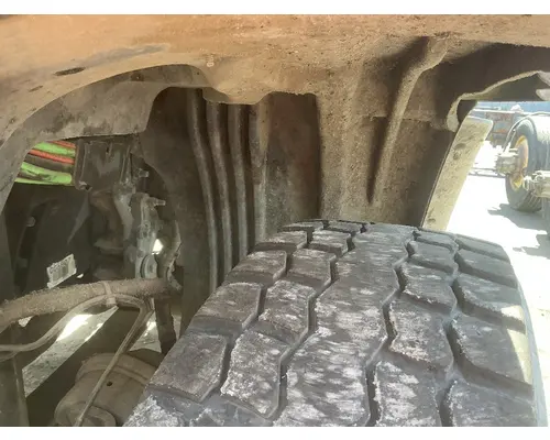 FREIGHTLINER Cascadia 113 Inner Fender