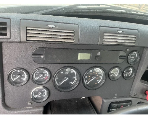 FREIGHTLINER Cascadia 113 Instrument Cluster
