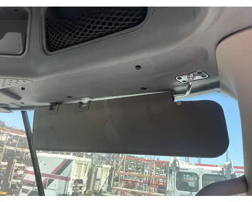 FREIGHTLINER Cascadia 113 Interior Sun Visor