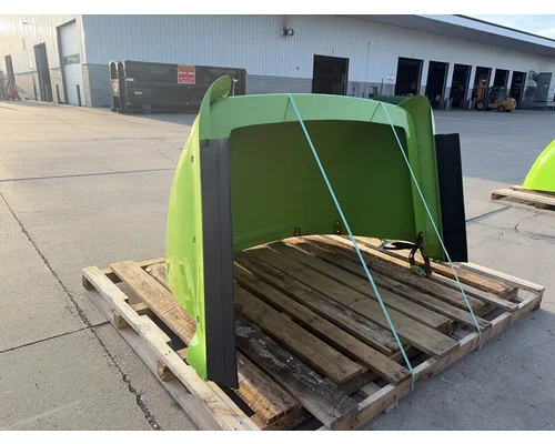 FREIGHTLINER Cascadia 113 Roof Assembly