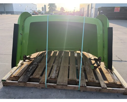 FREIGHTLINER Cascadia 113 Roof Assembly