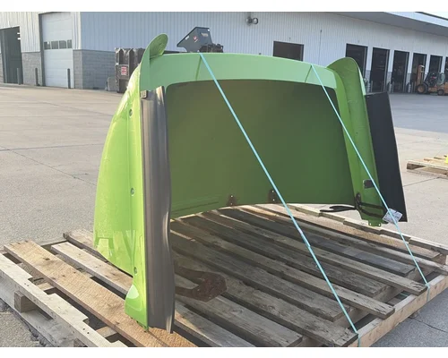 FREIGHTLINER Cascadia 113 Roof Assembly