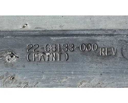 FREIGHTLINER Cascadia 113 Side Fairing