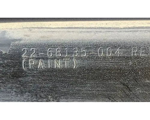 FREIGHTLINER Cascadia 113 Side Fairing